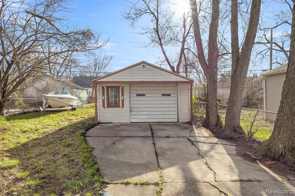 Additional view of 7416 Heyden Street